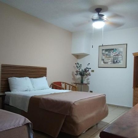 Hotel El Dorado Sabinas Екстер'єр фото