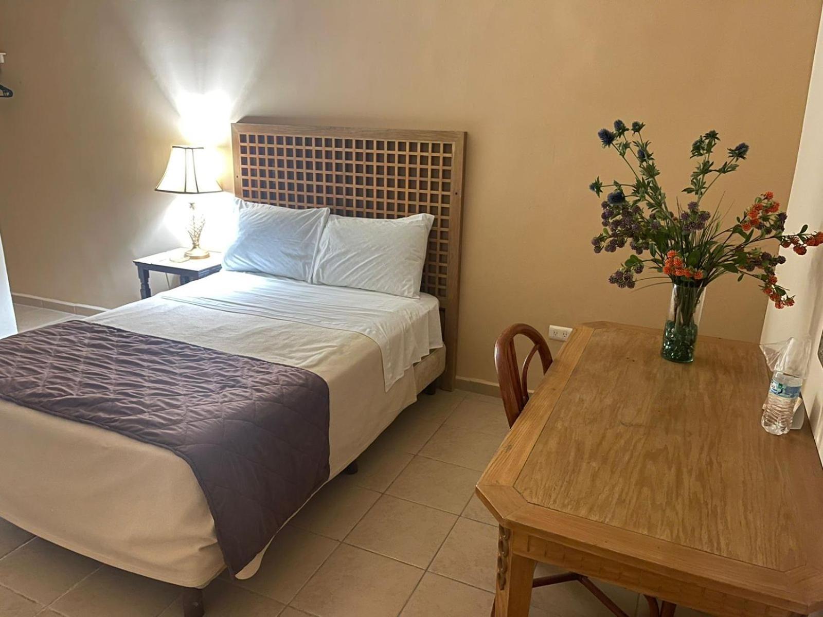 Hotel El Dorado Sabinas Екстер'єр фото