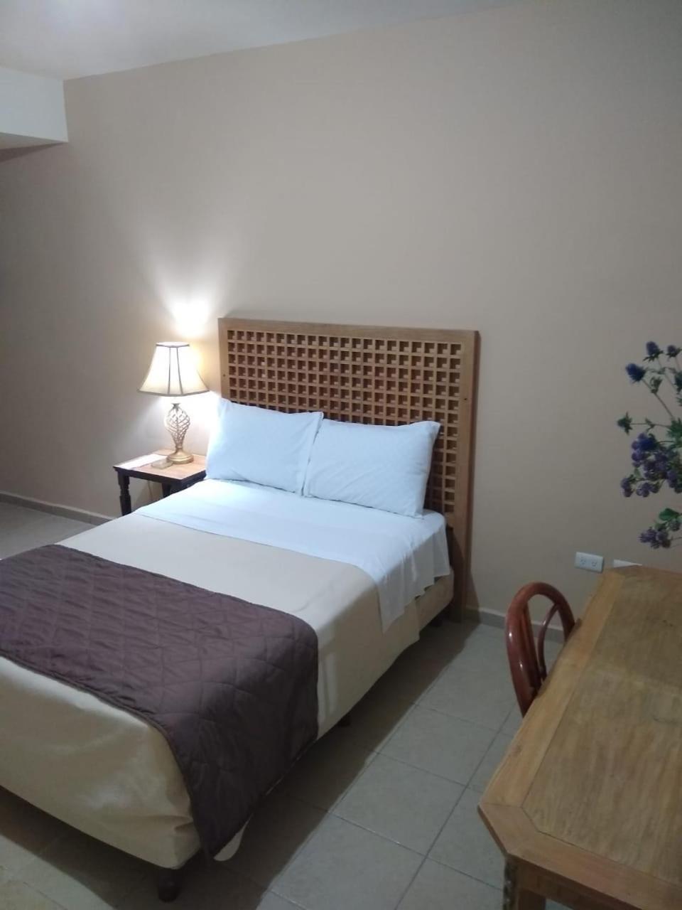 Hotel El Dorado Sabinas Екстер'єр фото