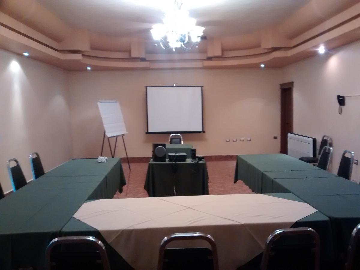 Hotel El Dorado Sabinas Екстер'єр фото